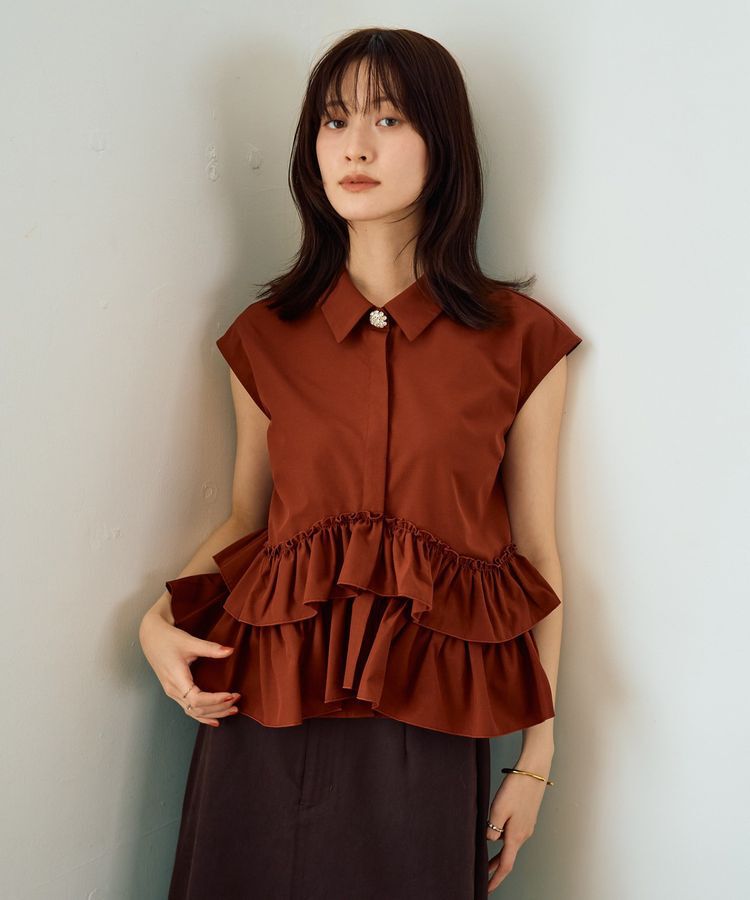 YECCA VECCA「ビジュー釦ラッフルブラウス」|シャツ・ブラウス|