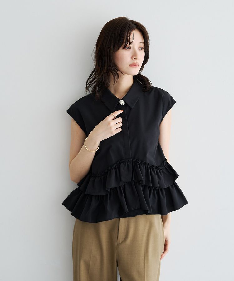 YECCA VECCA「ビジュー釦ラッフルブラウス」|シャツ・ブラウス|