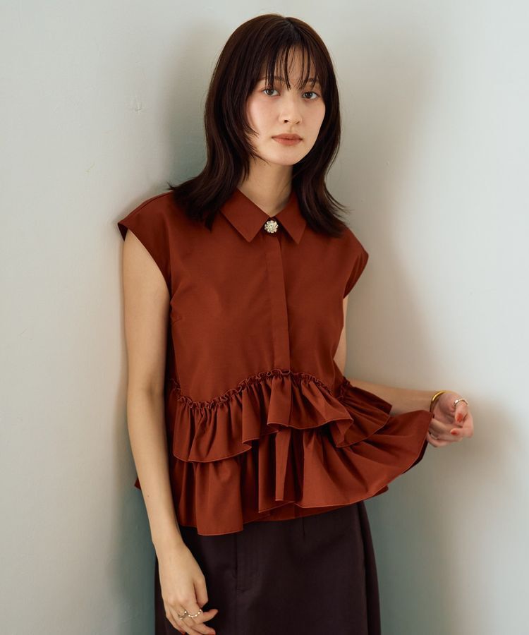 YECCA VECCA「ビジュー釦ラッフルブラウス」|シャツ・ブラウス|