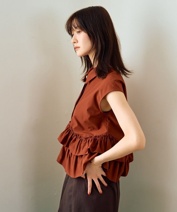 YECCA VECCA「ビジュー釦ラッフルブラウス」|シャツ・ブラウス|