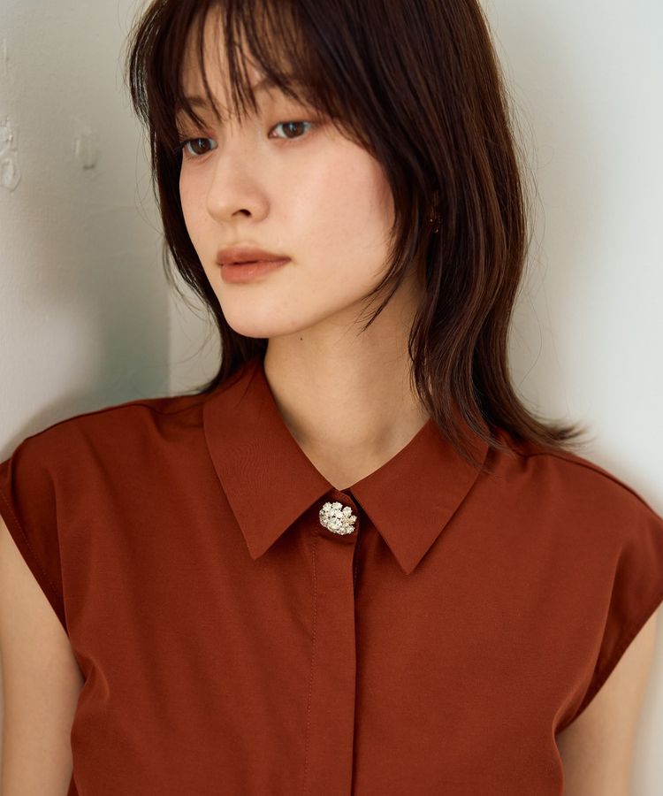 YECCA VECCA「ビジュー釦ラッフルブラウス」|シャツ・ブラウス|