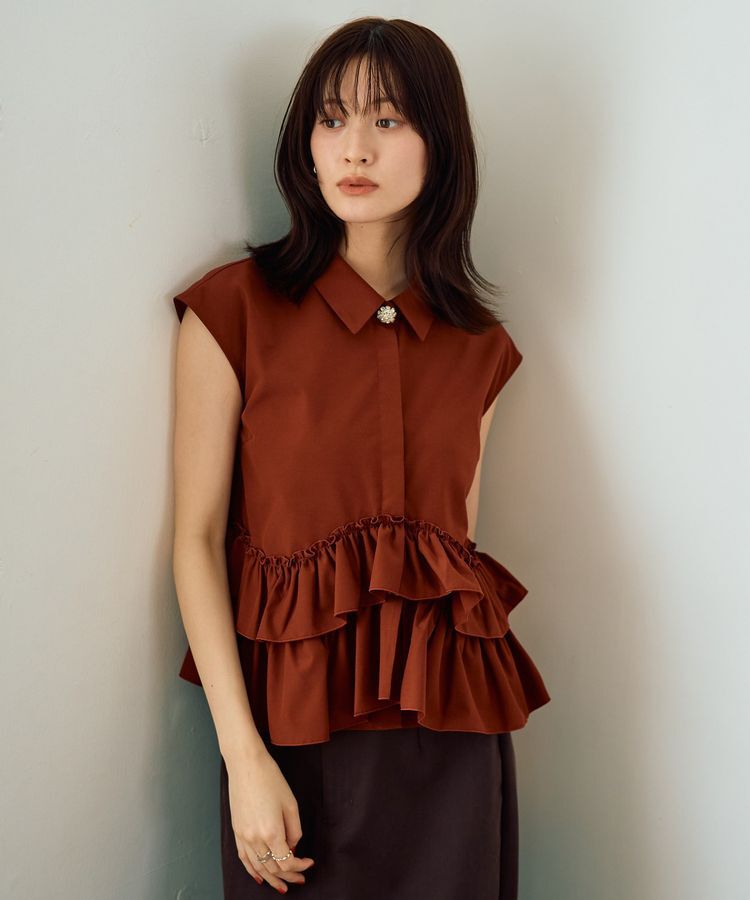 YECCA VECCA「ビジュー釦ラッフルブラウス」|シャツ・ブラウス|Terracotta