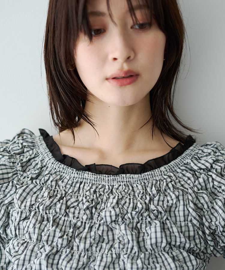 YECCA VECCA「【2way着用可能】チェック柄シャーリングブラウス」|シャツ・ブラウス|