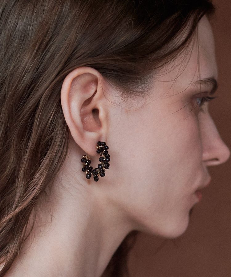 YECCA VECCA「ビーズフープピアス」|ピアス|Black