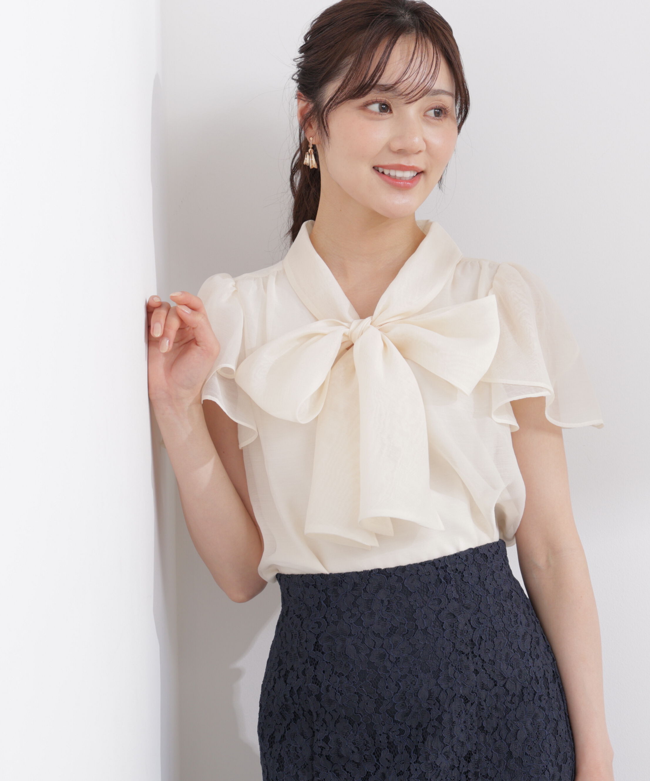 PROPORTION BODY DRESSING「チューリップ袖リボンブラウス 26SS」|シャツ・ブラウス|アイボリー2