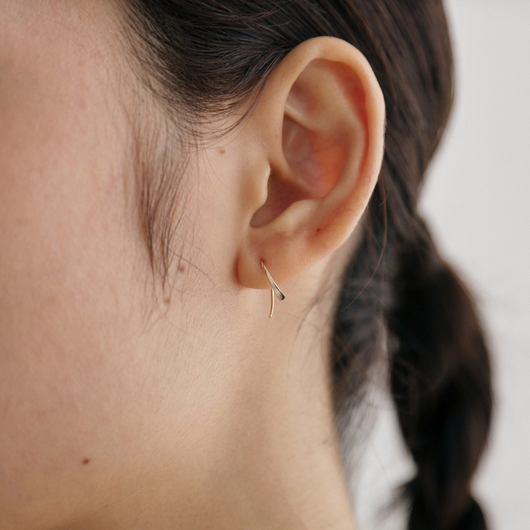 COCOSHNIK ONKITSCH「K10プレートフック スモールマーキスピアス」|ピアス|