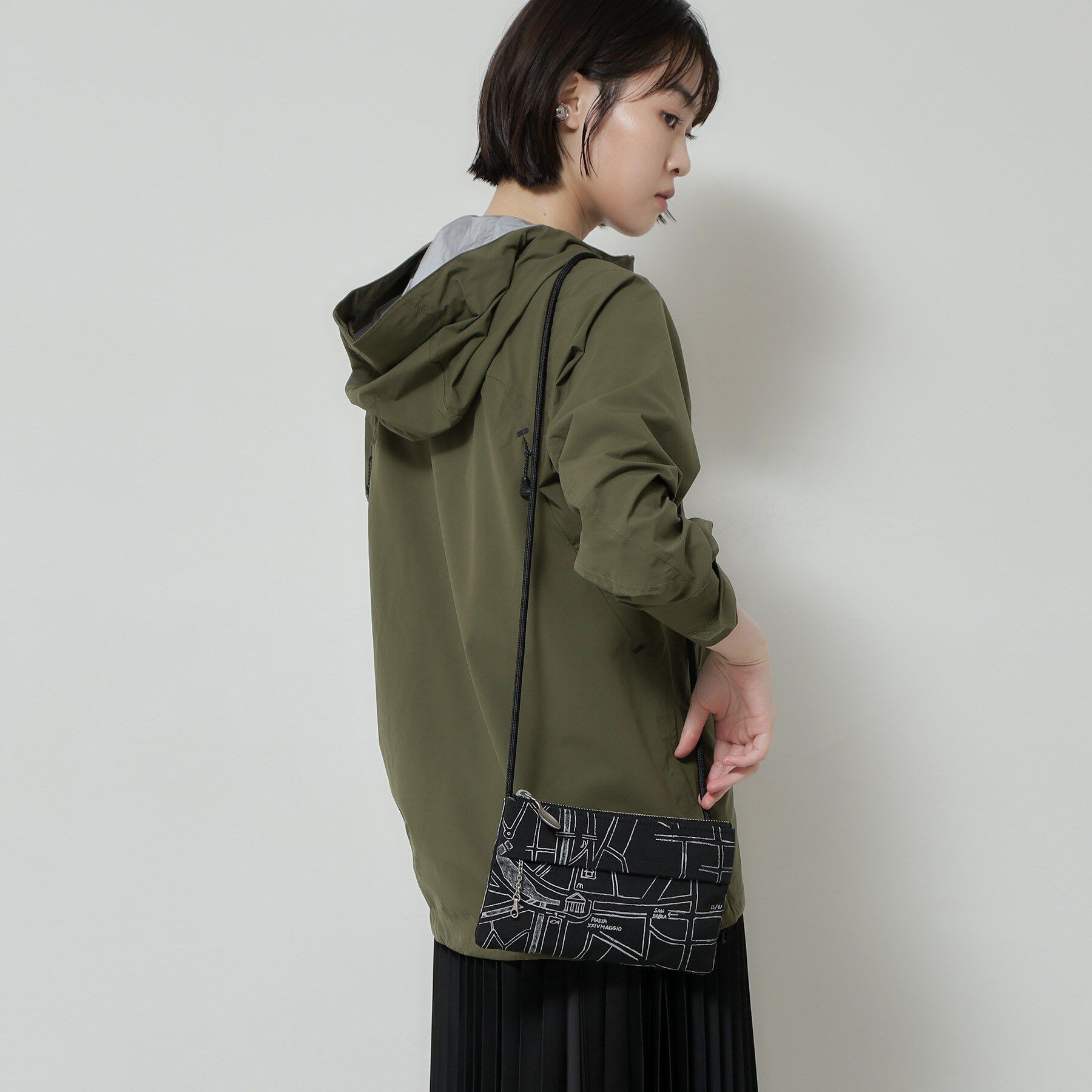 HIROKO HAYASHI「COMODA（コモダ）サコッシュ」|ショルダー・メッセンジャー|