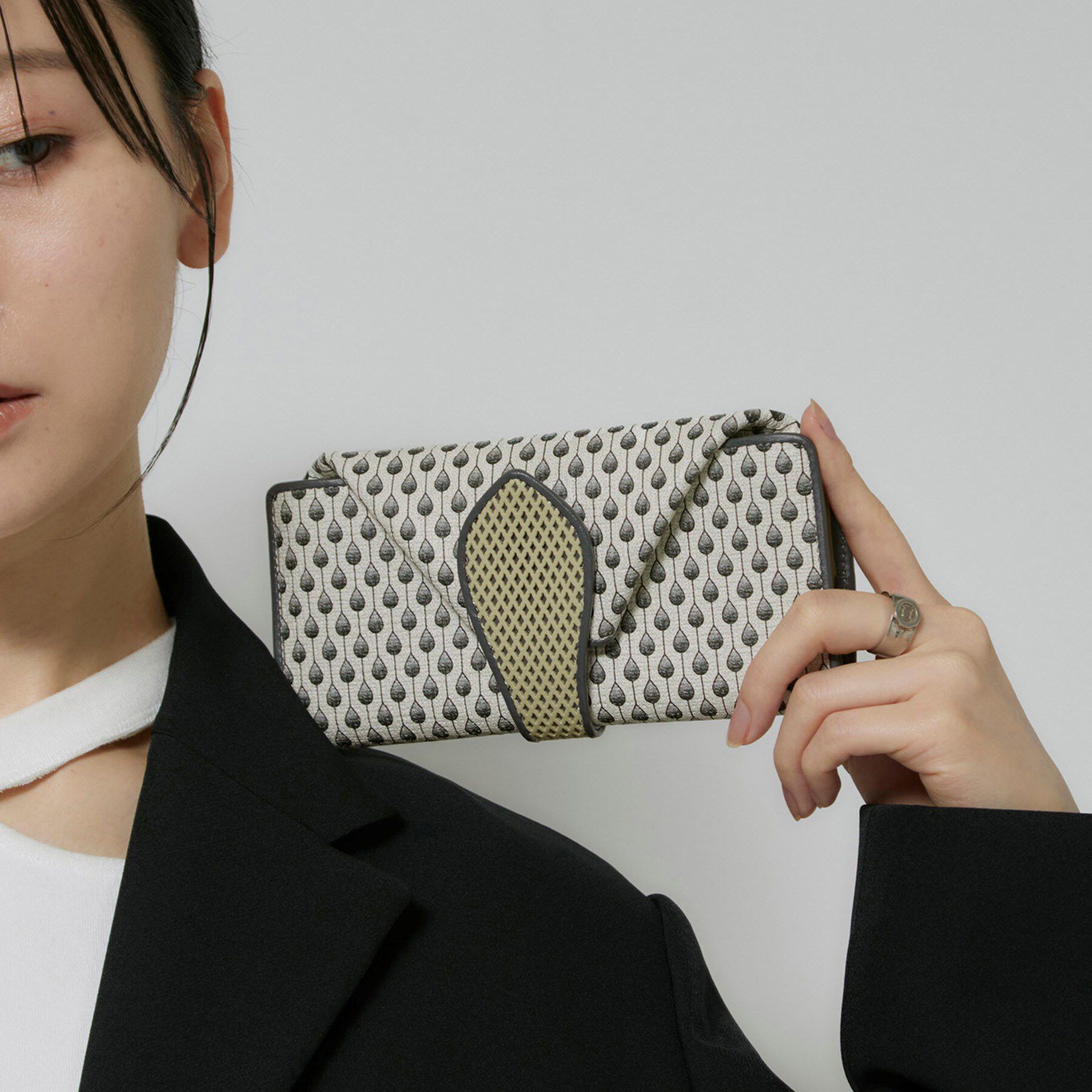 HIROKO HAYASHI「STILLA（スティラ）長財布ミニ」|財布|ライトイエロー(13