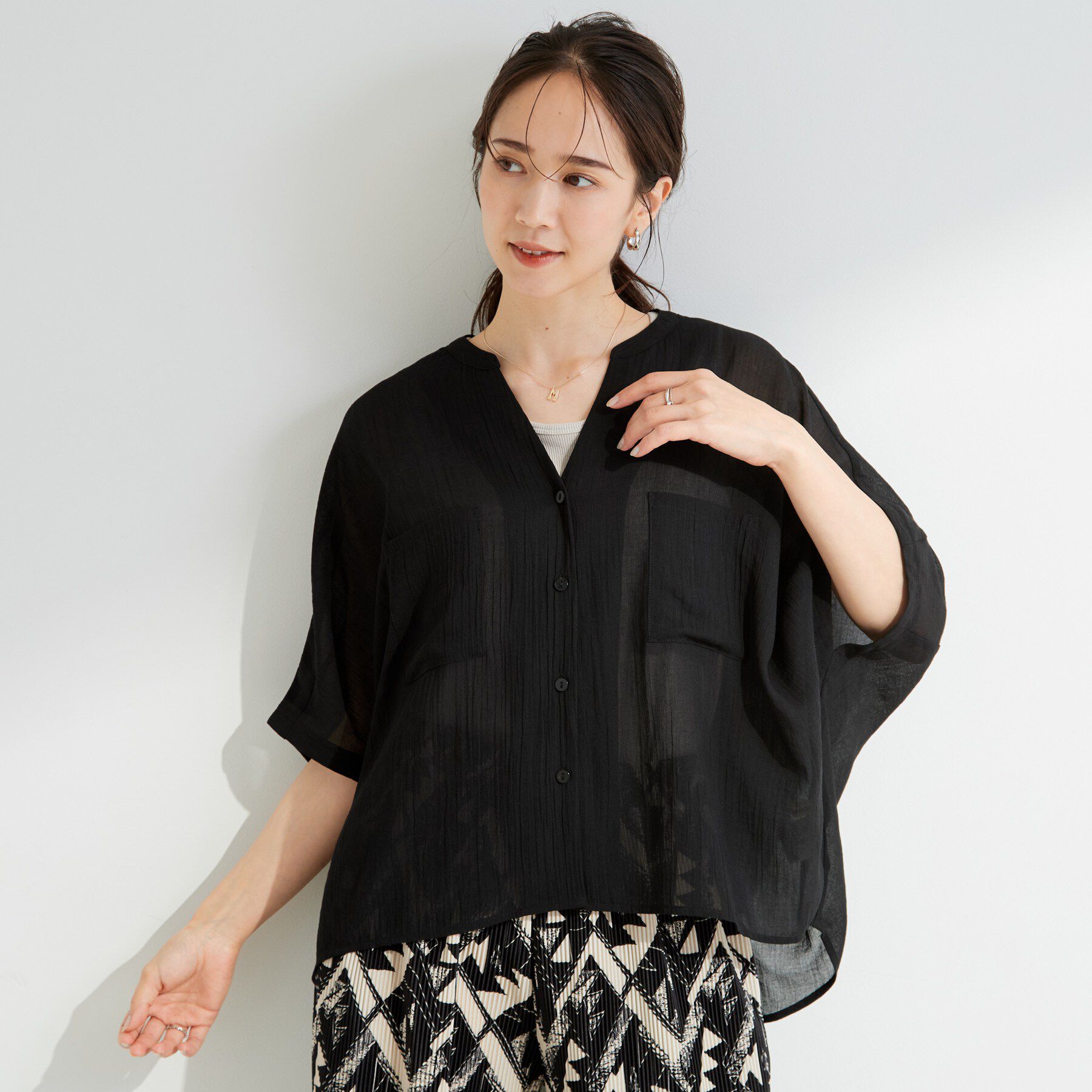 SHOO･LA･RUE「【洗濯機可/選べる6色】程よいシアー感が涼し気 ゆったりワッシャードルマンブラウス」|シャツ・ブラウス|