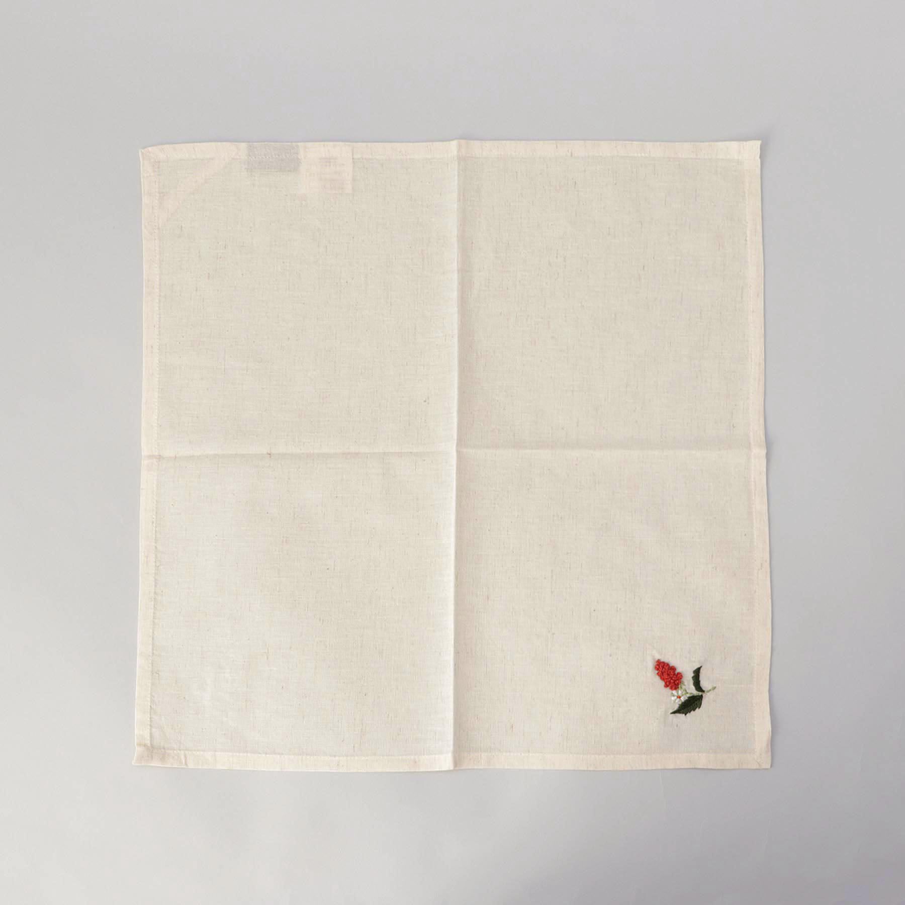 212 KITCHEN STORE「刺繍フラワー ワイルドストロベリー マルチクロス 50x50cm NA ＜212Kオリジナル＞」|食器・キッチングッズ|その他