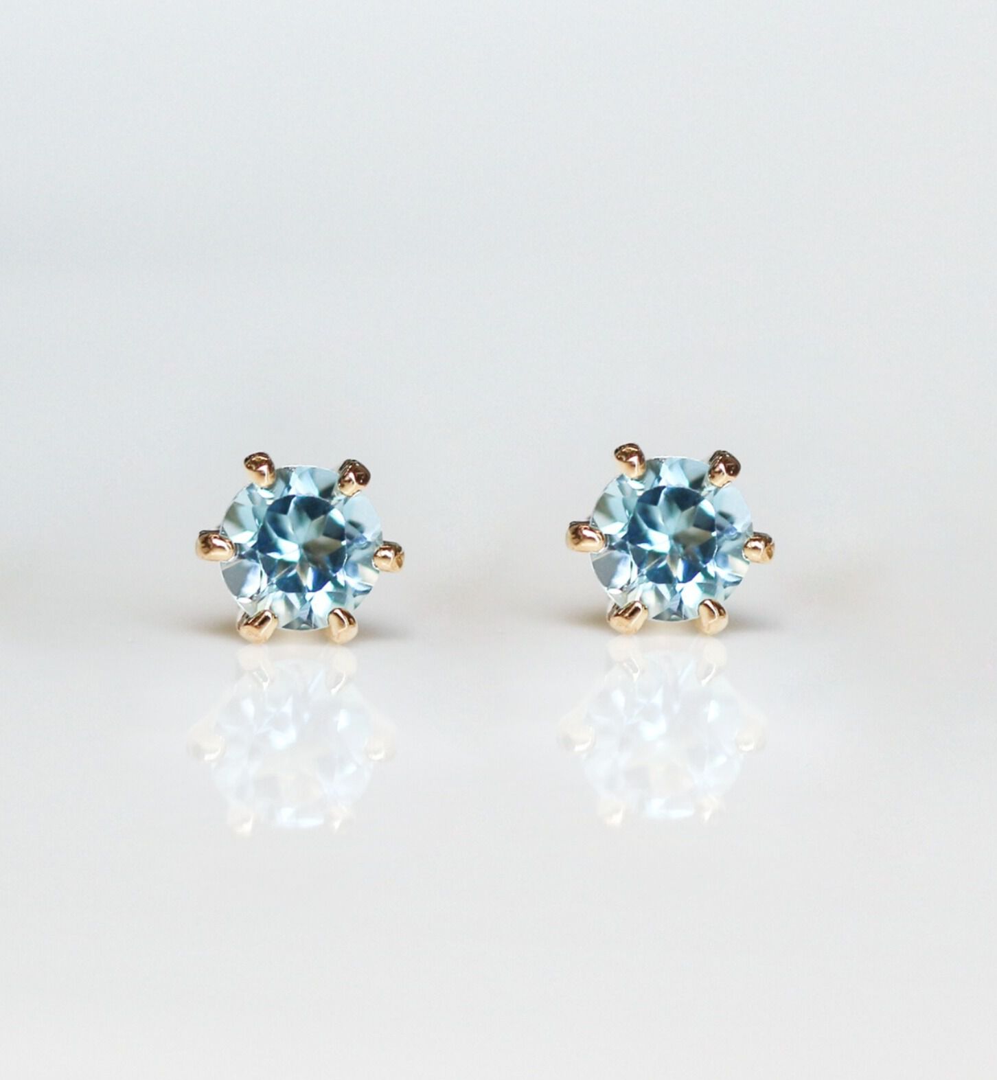  「誕生石 一粒ピアス | K18 」|ピアス|11月 ブルートパーズ