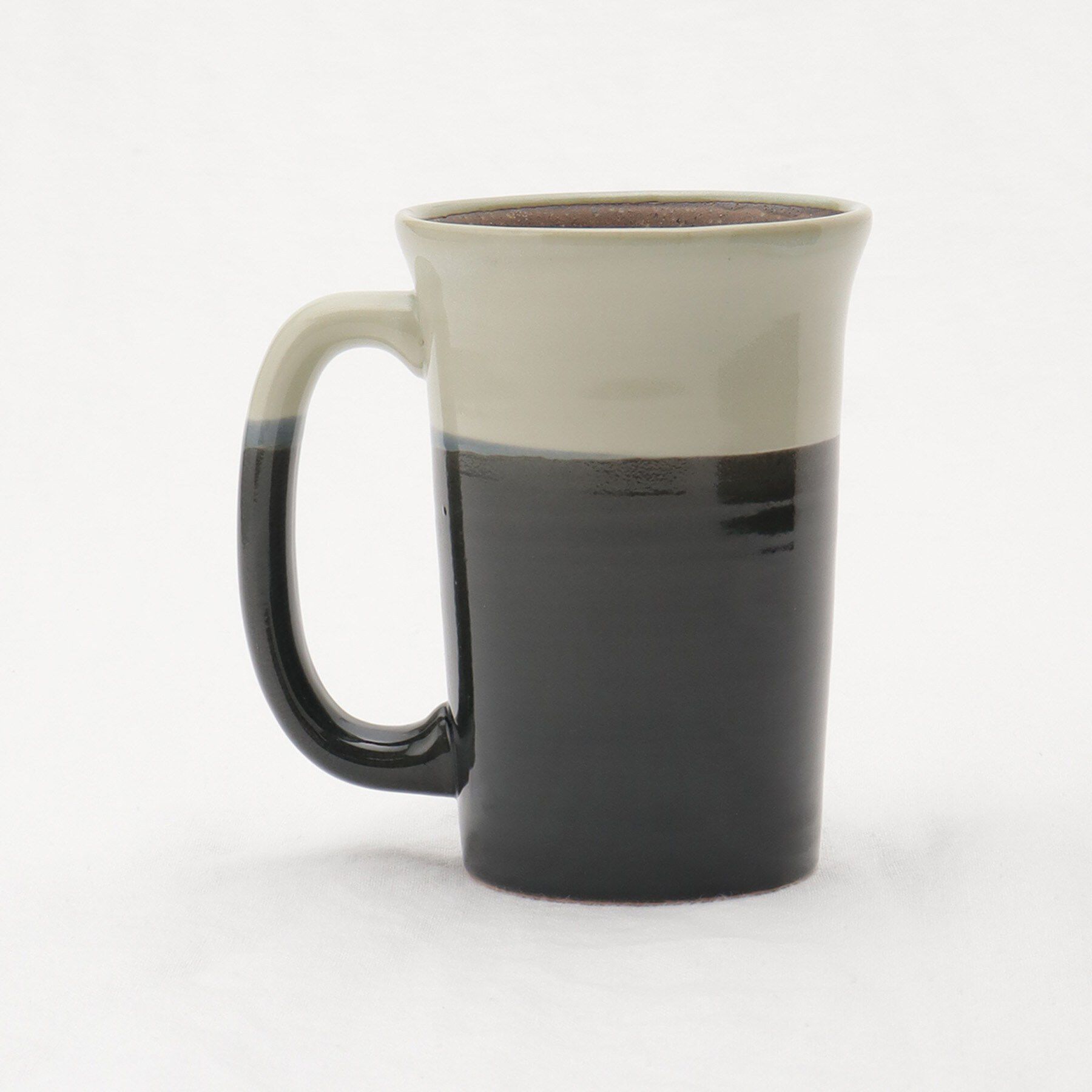 212 KITCHEN STORE「土の香り 泡立ちビアカップ BKスタウト」|グラス・マグカップ|