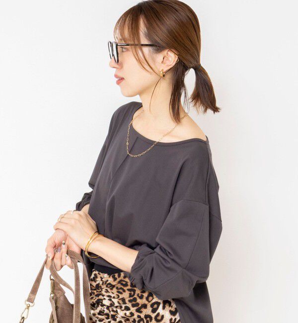 Rie Miller「《UVカット/接触冷感/防シワ》ウォッシャブルツイストスリーブプルオーバー」|Tシャツ・カットソー|