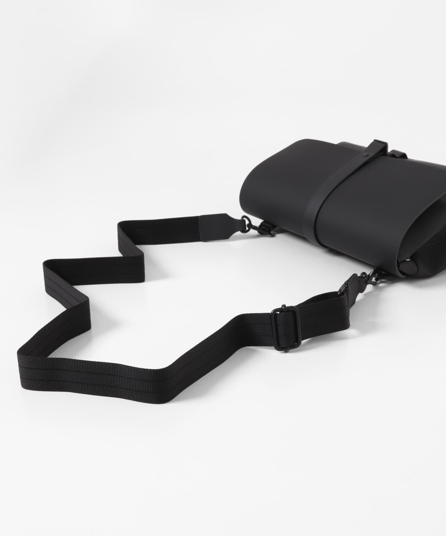 SENSE OF PLACE by URBAN RESEARCH「GASTON LUGA　Splash Crossbody Medium」|ショルダー・メッセンジャー|