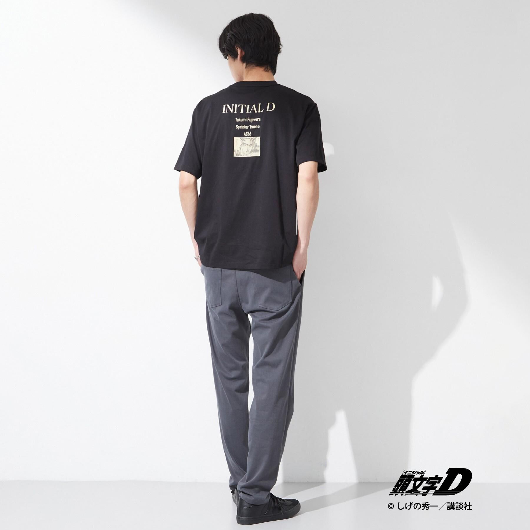 THE SHOP TK「頭文字D 別注 『フジワラ』 グラフィック半袖Tシャツ ステッカー＆チャーム付き」|Tシャツ・カットソー|