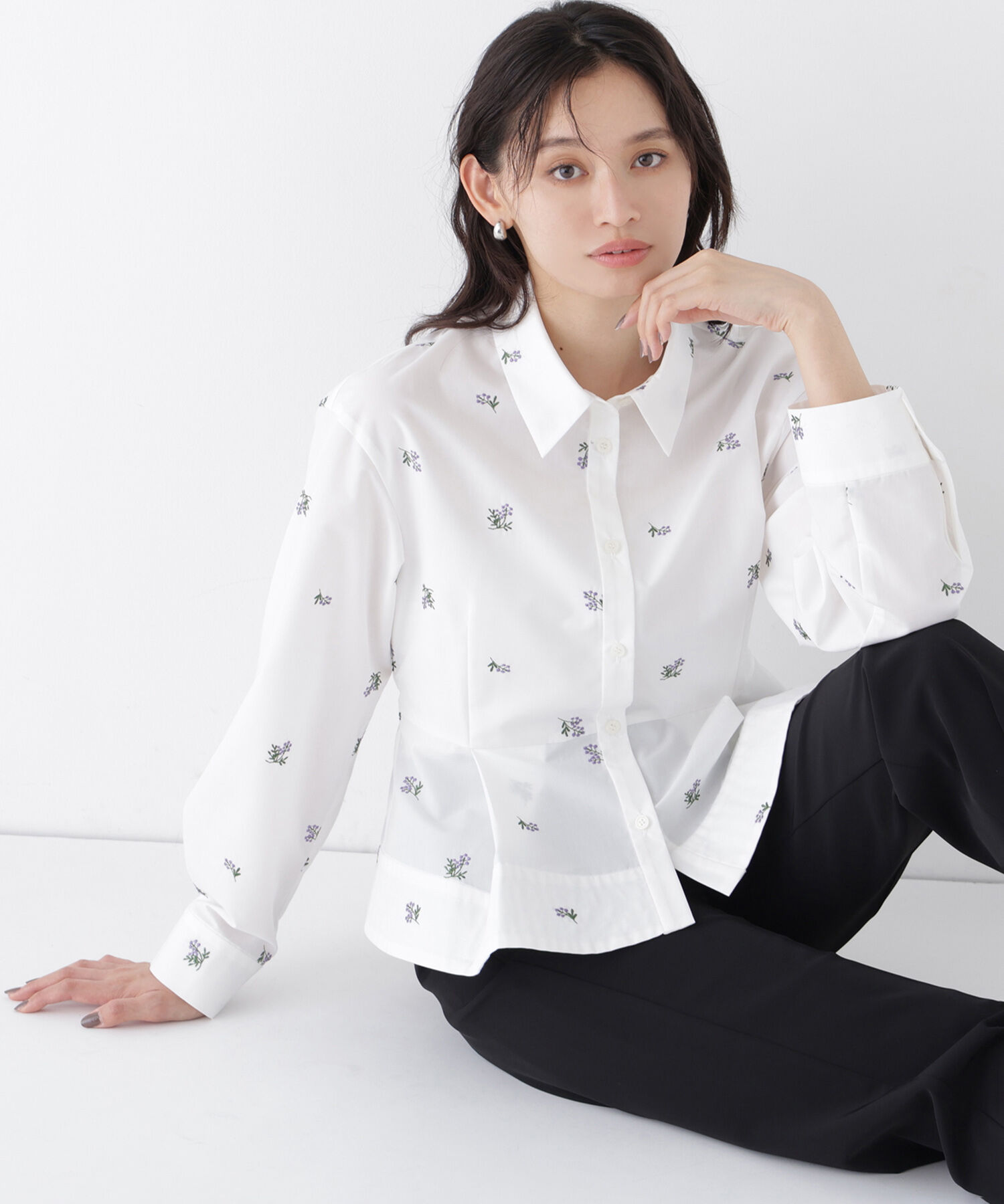  「刺繍ペプラムシャツ」|シャツ・ブラウス|オフホワイト1