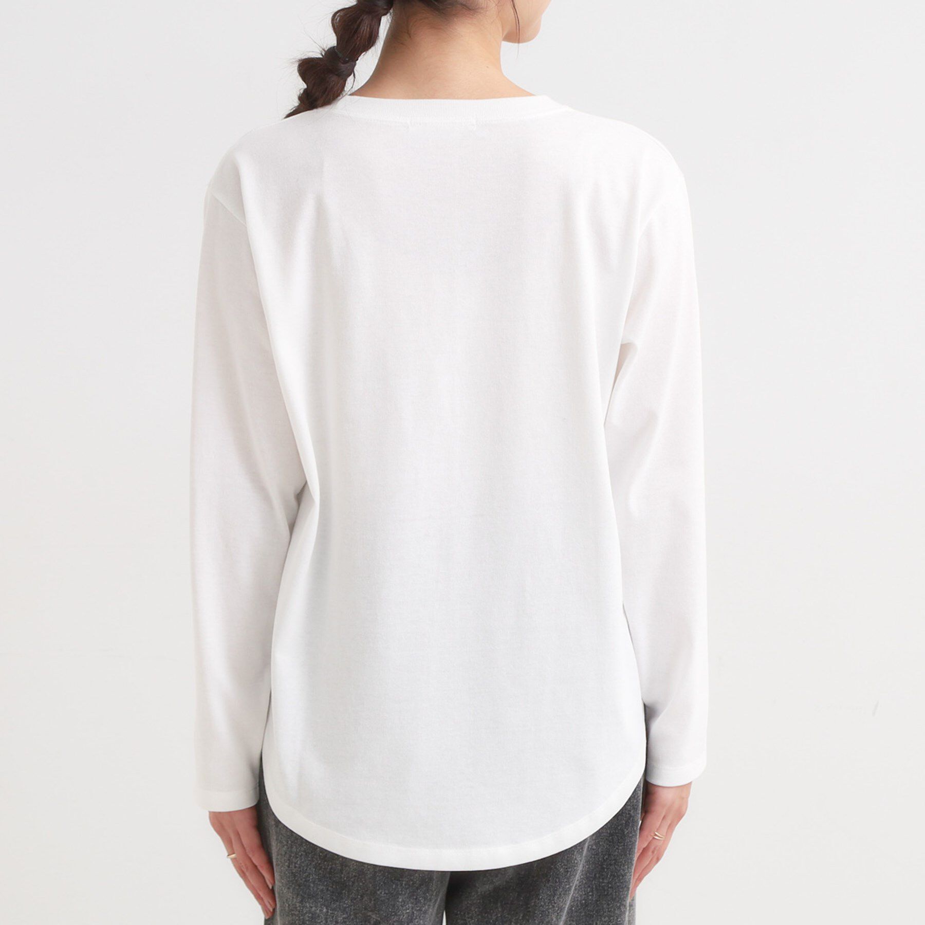 SHOO･LA･RUE「【洗濯機可/S-LL】周りと差がつく チェーンステッチロゴロンT」|Tシャツ・カットソー|