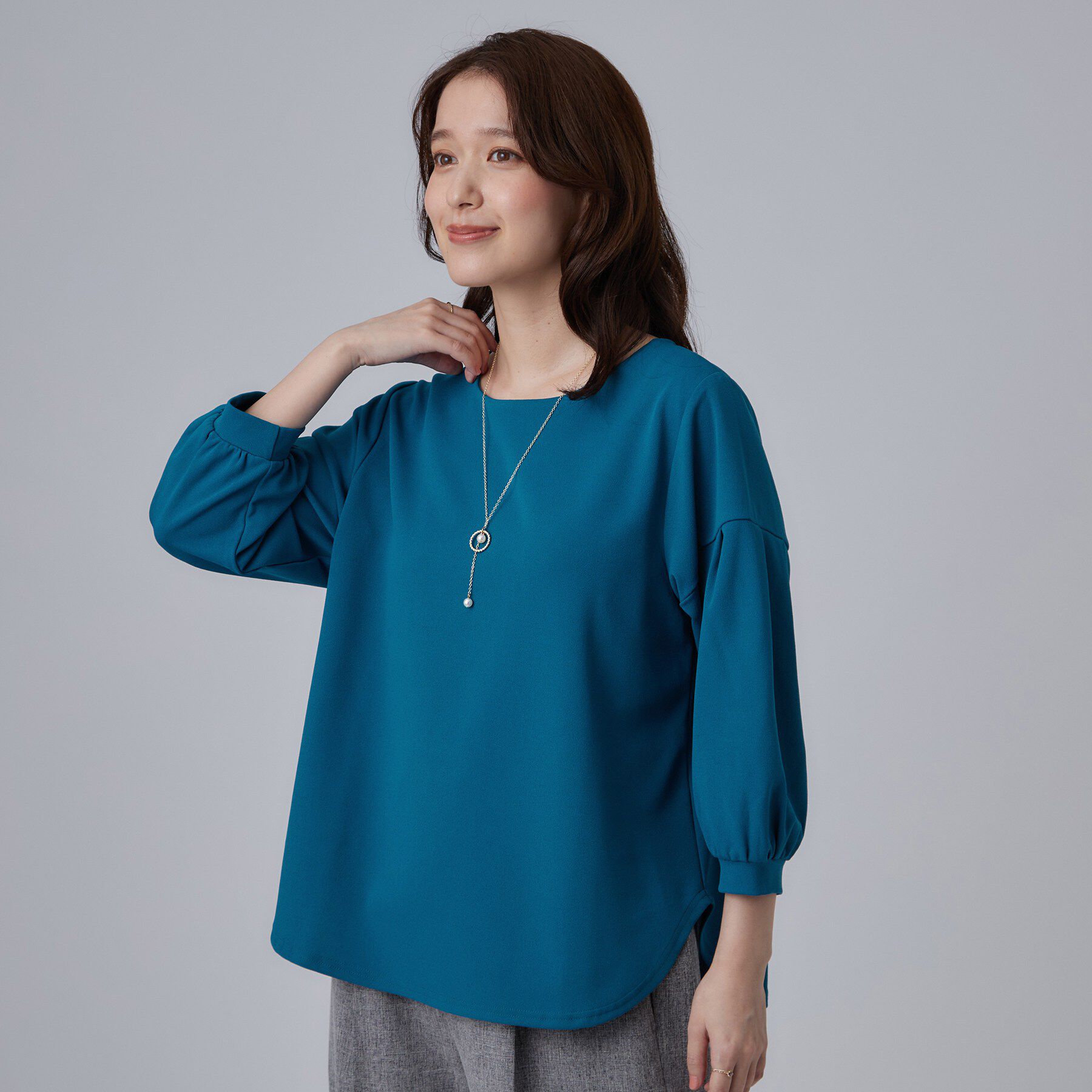 SHOO･LA･RUE「【着丈選べる/2点セット】ネックレス付き やわらか8分袖ブラウス」|Tシャツ・カットソー|