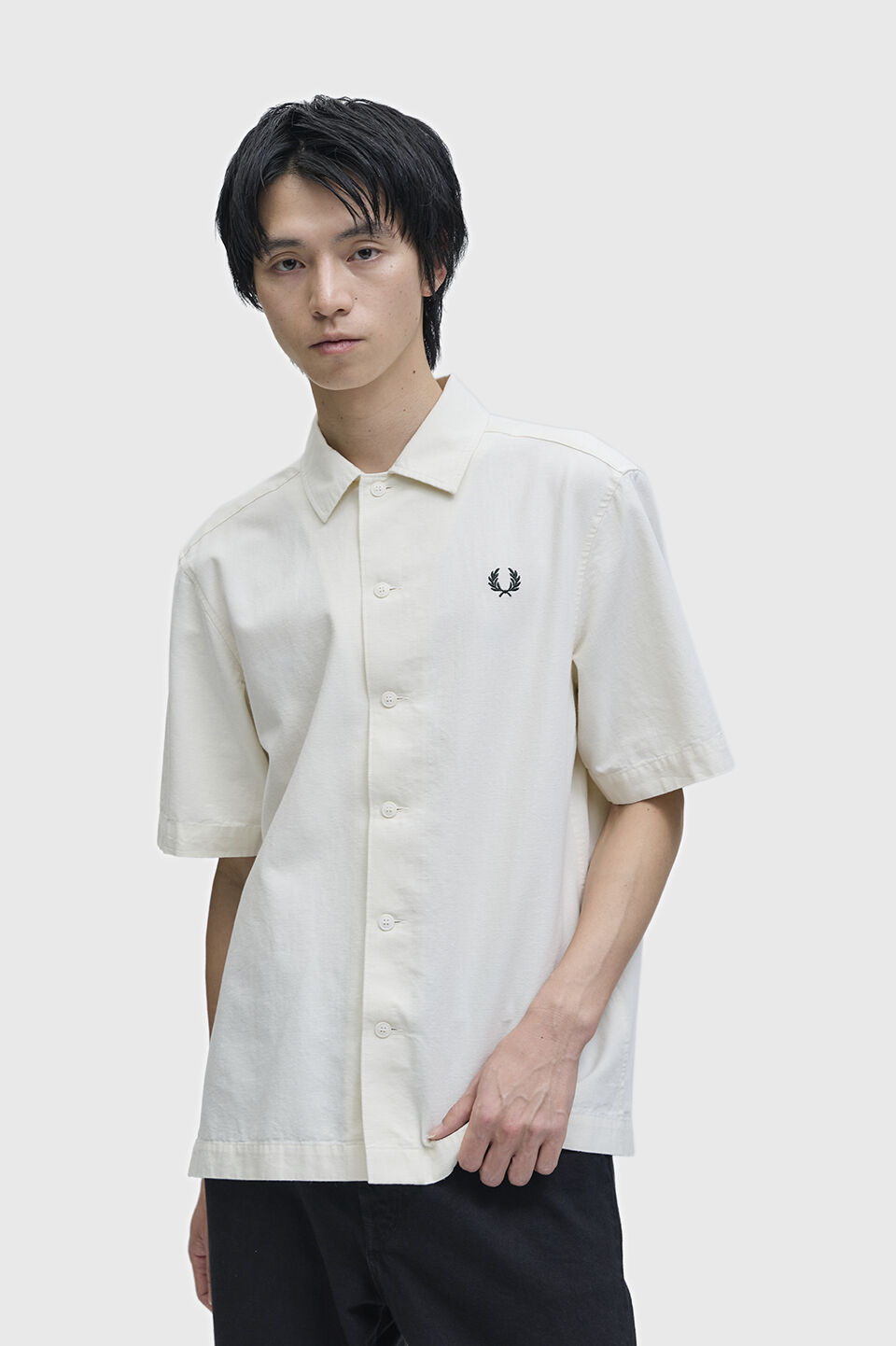 FRED PERRY 「FRED PERRY／Placket Detail Short Sleeve Shirt プラケットショートスリーブシャツ」|シャツ・ブラウス|