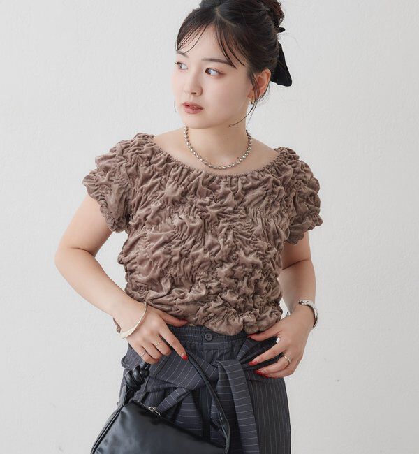  「【新色BRN】《6色展開/伸縮性あり◎》ふわふわシャーリングTシャツ」|Tシャツ・カットソー|