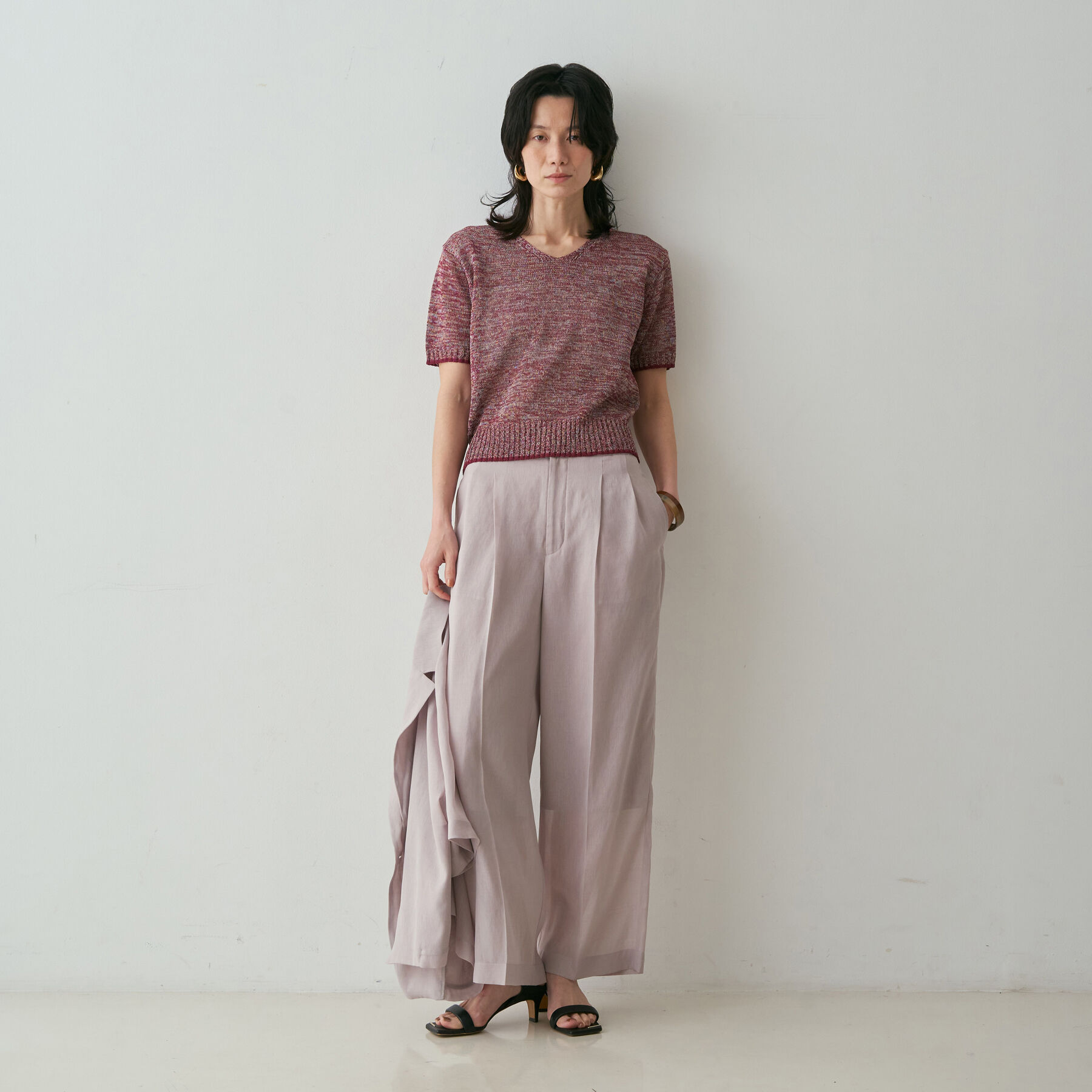 qualite「【きれいめ夏ニットはコレ！】カラーポリリネンVネックニット」|ニット・セーター|