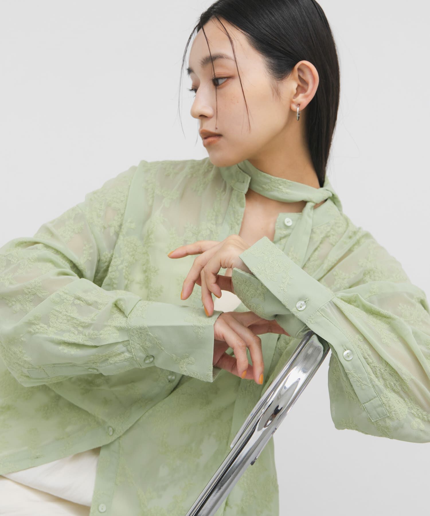  「『STAFF DESIGN PROJECT』エンブロイダリーボウタイシャツ」|シャツ・ブラウス|