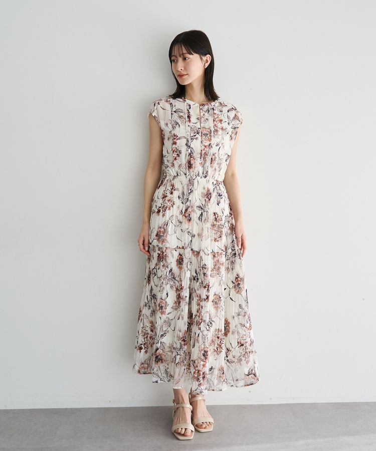 YECCA VECCA「【追加生産】フラワー柄シアープリーツワンピース」|ワンピース|