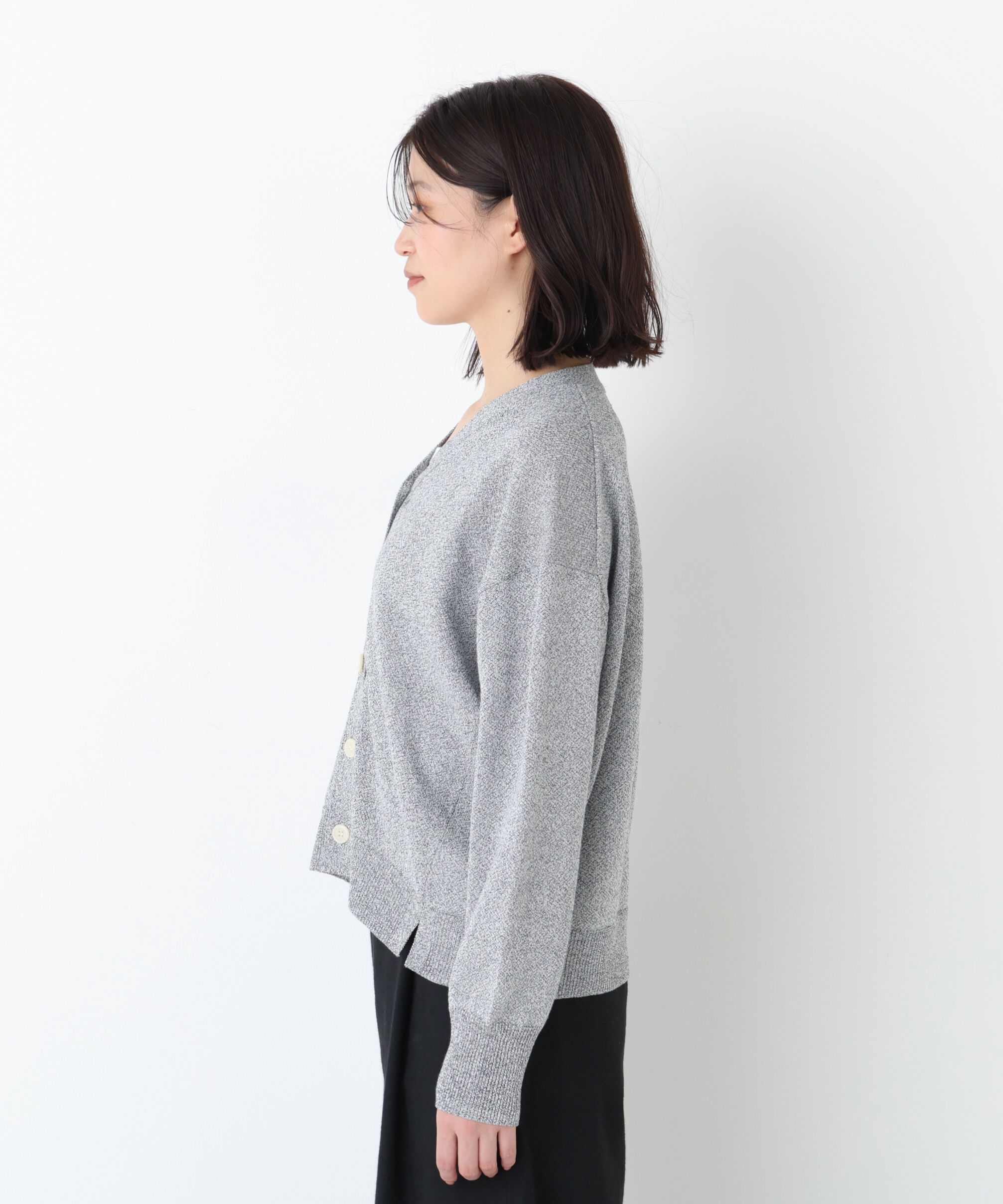  「◆《名品 / 洗える》　ペーパーヤーンＶネックカーディガン」|ニット・セーター|