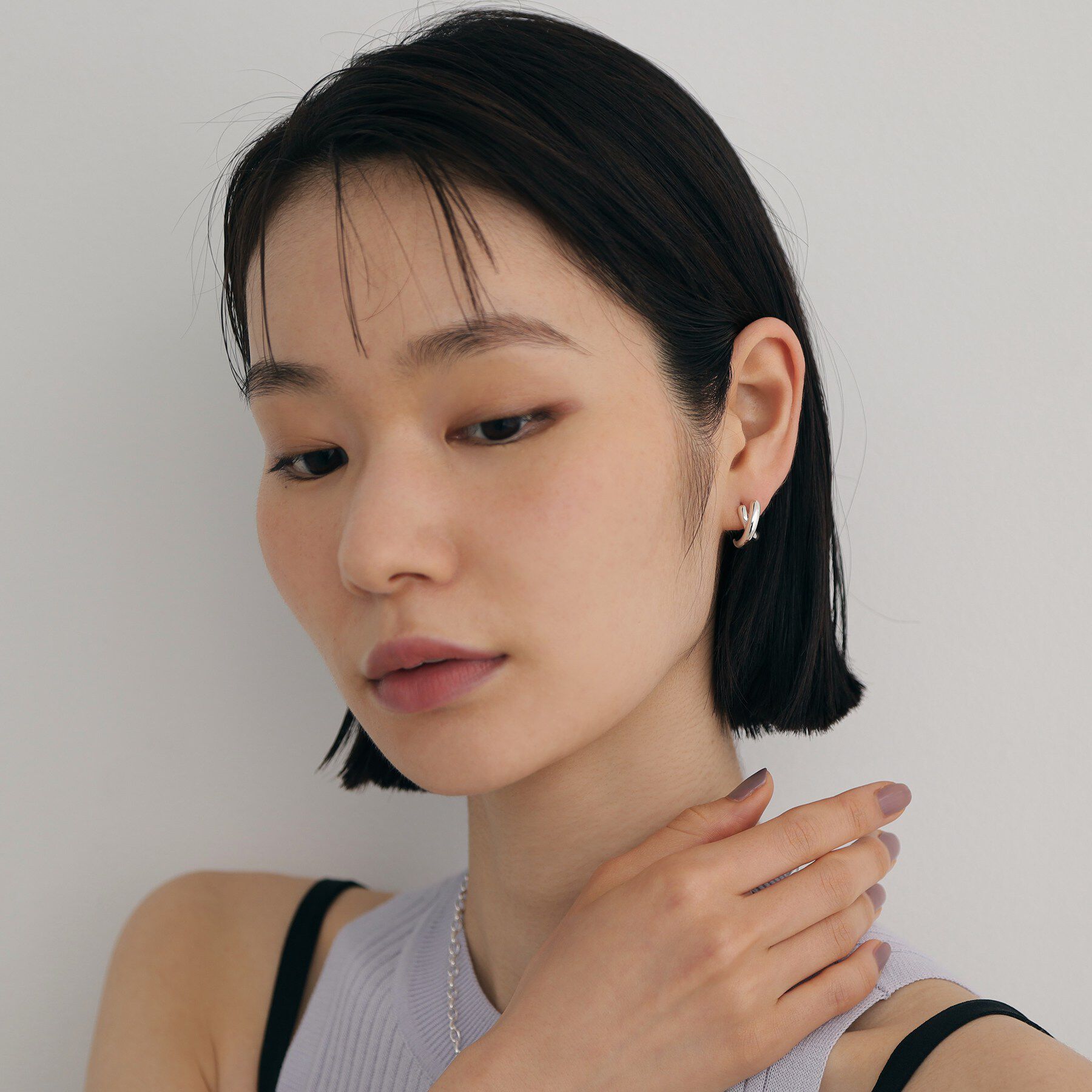 COCOSHNIK ONKITSCH「シルバー アシンメドームクロスピアス」|ピアス|