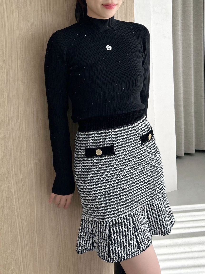 LILY BROWN「【LILY BROWN&times;MARY QUANT】デイジー刺繍バックオープンリブニット」|ニット・セーター|