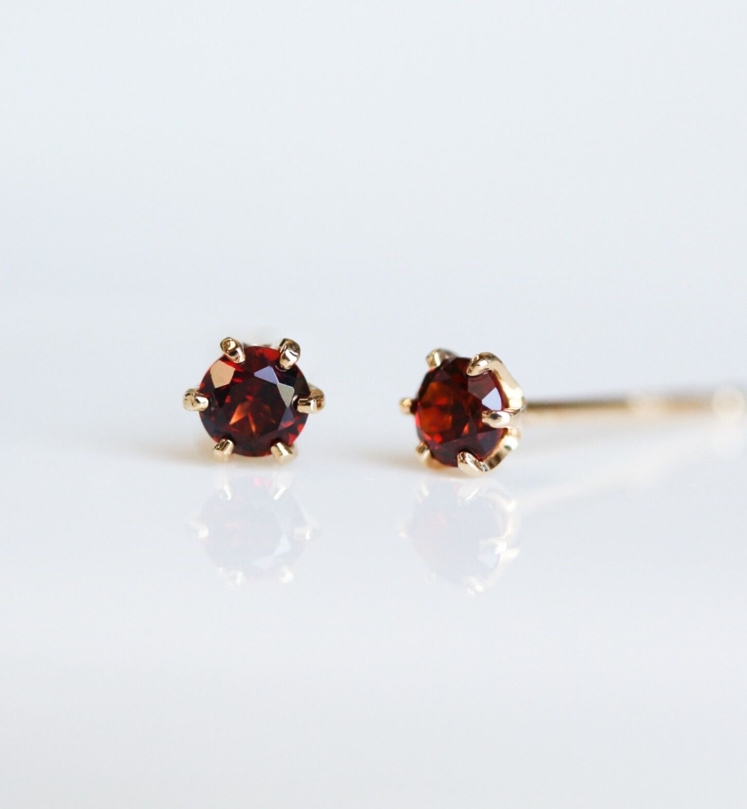  「誕生石 一粒ピアス | K18 」|ピアス|
