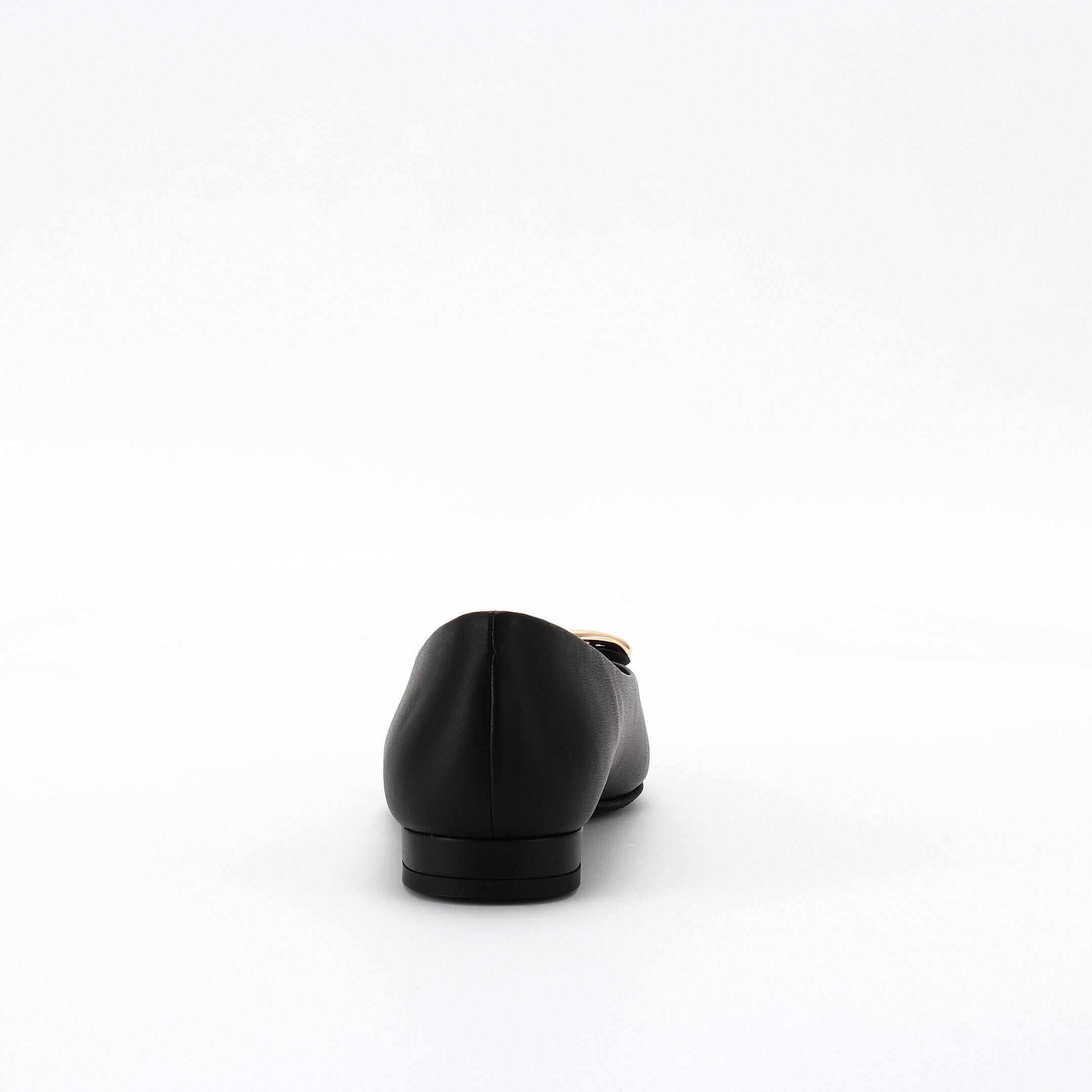 銀座かねまつ「KN260021STEBLK 【本革】【防水】アクアベルモチーフパンプス」|パンプス|