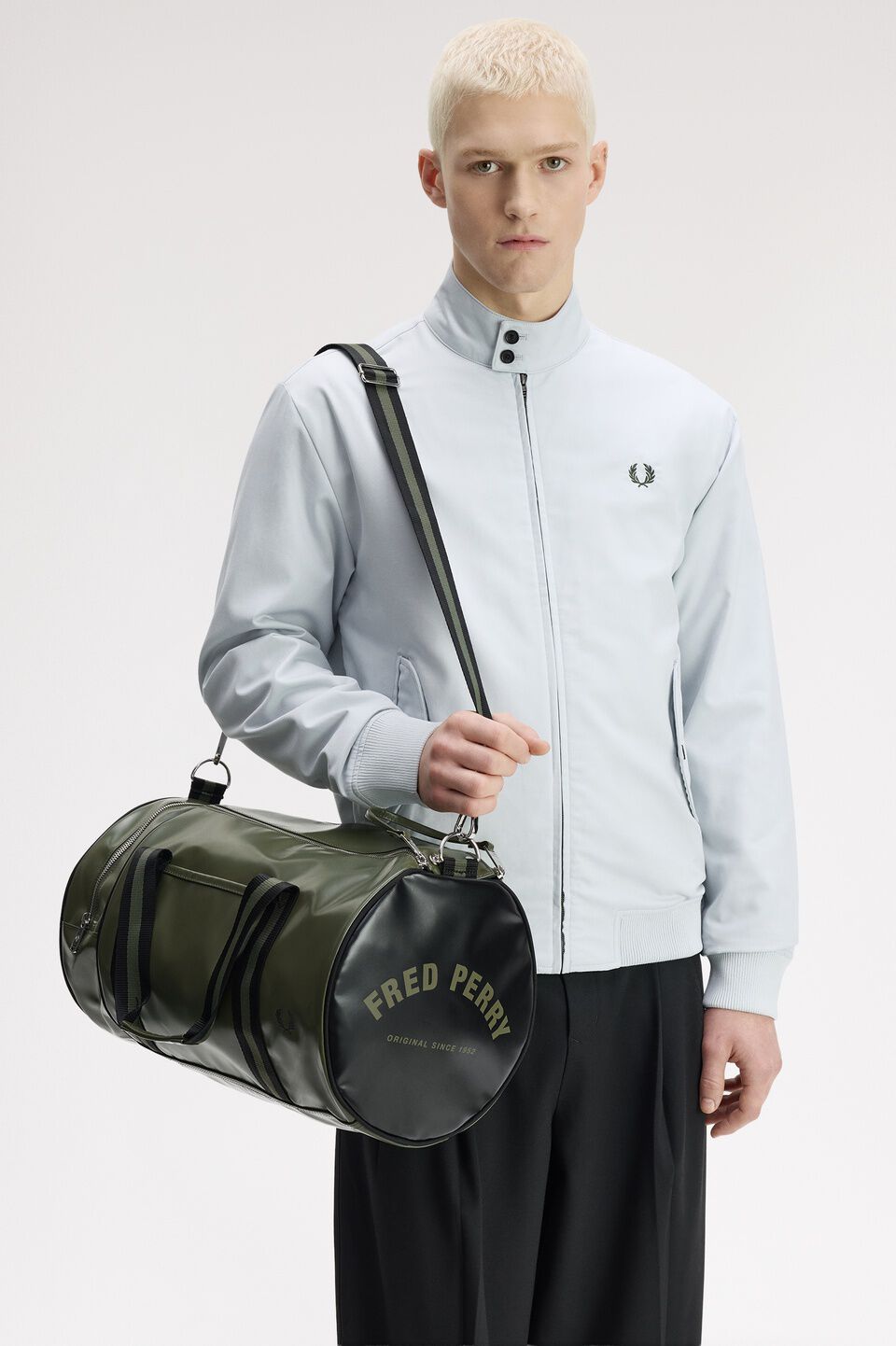 FRED PERRY 「Classic Barrel Bag／クラシックバレルバッグ」|ボストンバッグ|L-WREATH GRN