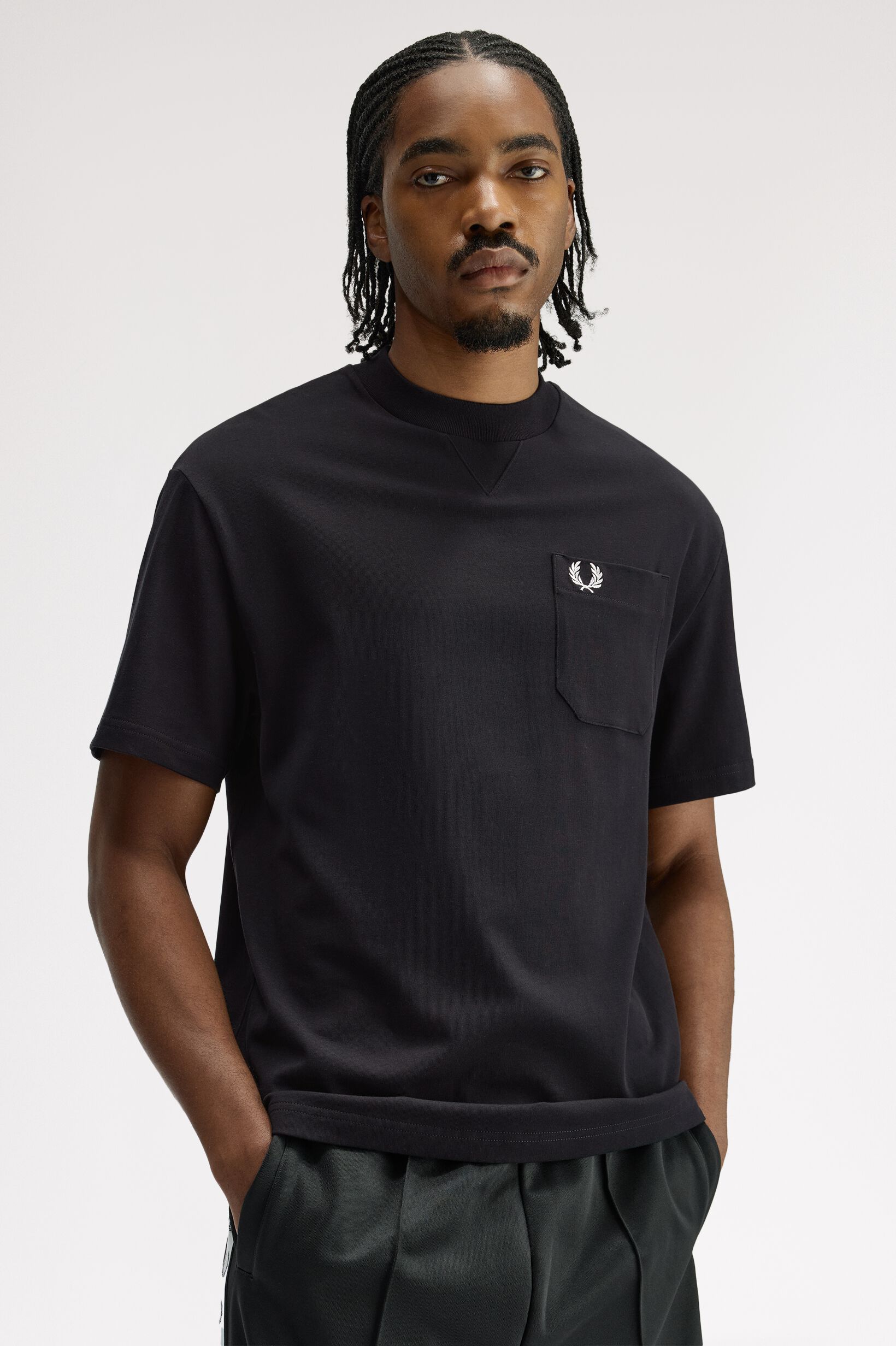 FRED PERRY 「FRED PERRY／Pocket Detail T-Shirt／ポケットディテールTシャツ」|Tシャツ・カットソー|