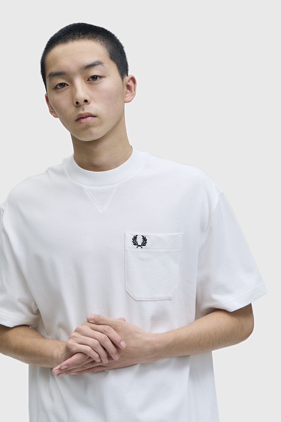 FRED PERRY 「FRED PERRY／Pocket Detail T-Shirt／ポケットディテールTシャツ」|Tシャツ・カットソー|SNOW WHITE