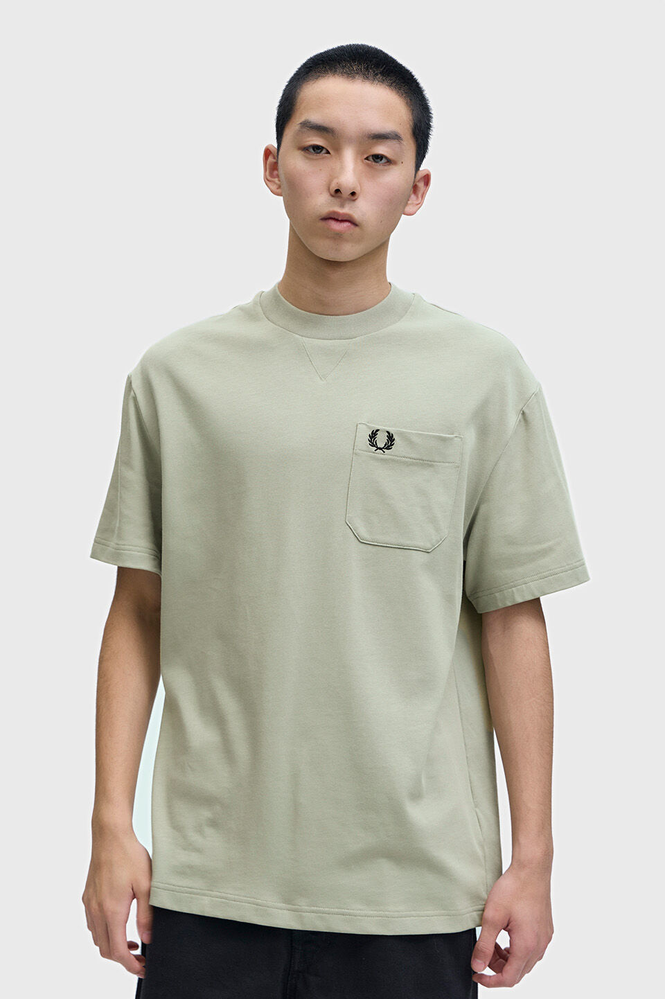 FRED PERRY 「FRED PERRY／Pocket Detail T-Shirt／ポケットディテールTシャツ」|Tシャツ・カットソー|SEAGRASS