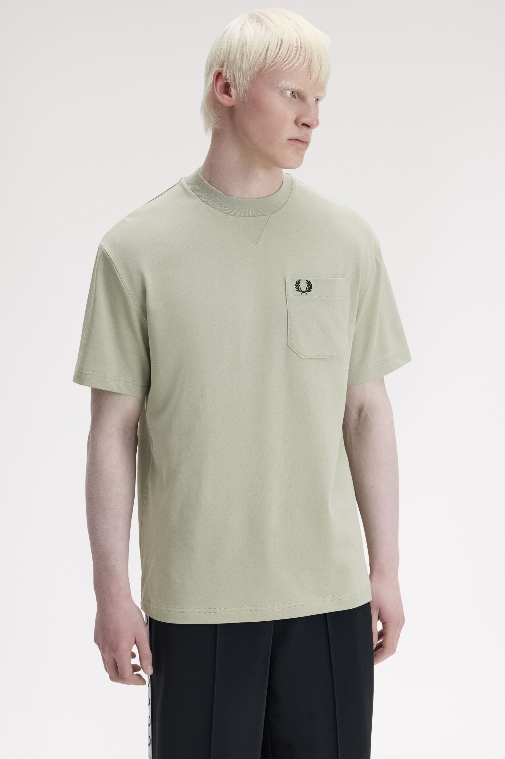 FRED PERRY 「FRED PERRY／Pocket Detail T-Shirt／ポケットディテールTシャツ」|Tシャツ・カットソー|