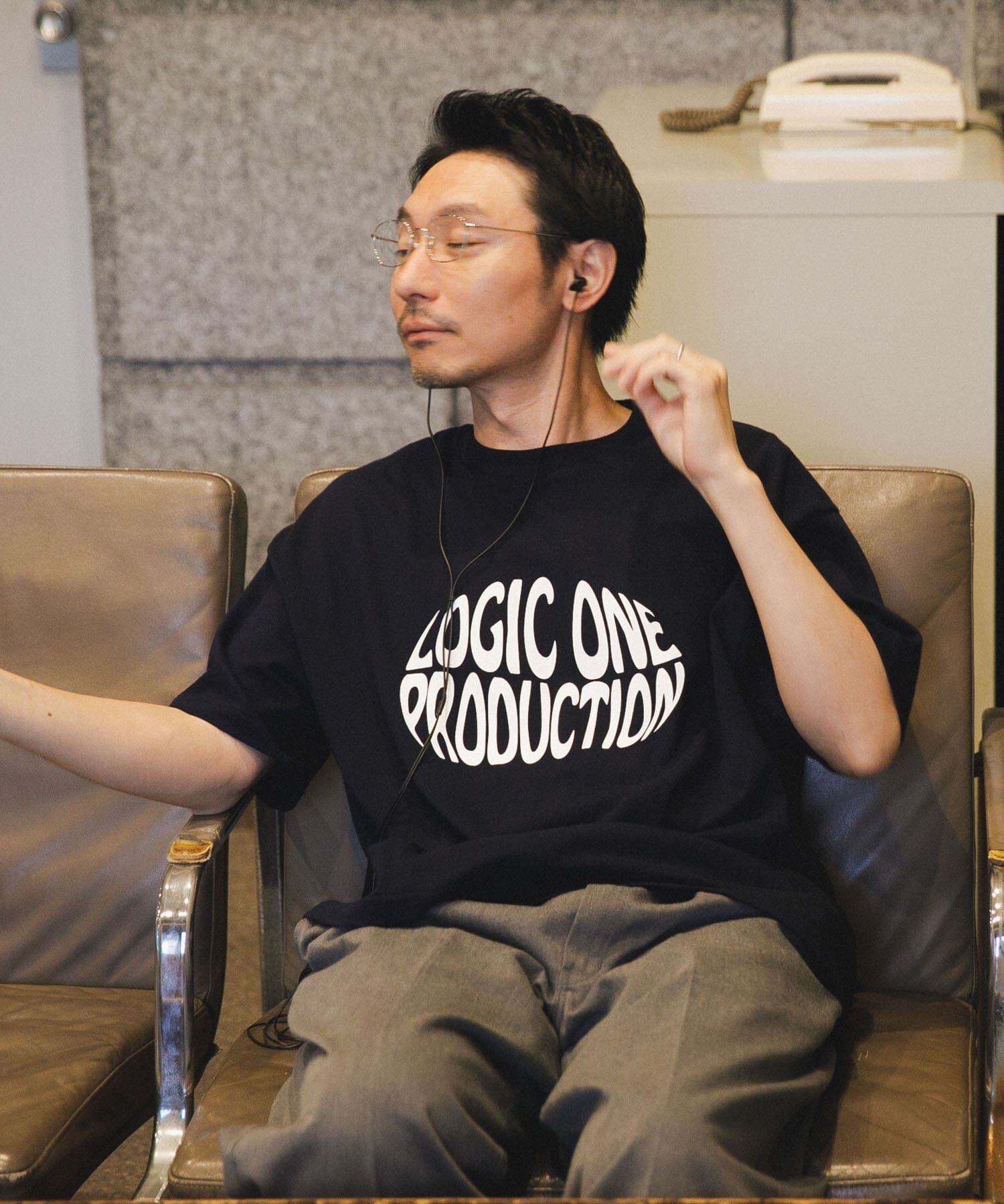 URBAN RESEARCH「LOGIC ONE LOGO T-SHIRTS」|Tシャツ・カットソー|