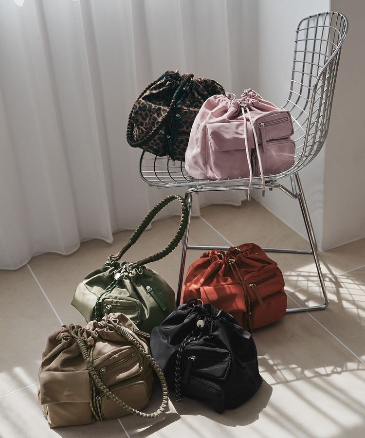 Green Parks「【10ポケBag】収納アドバイザー監修ショルダーバッグ」|ショルダー・メッセンジャー|