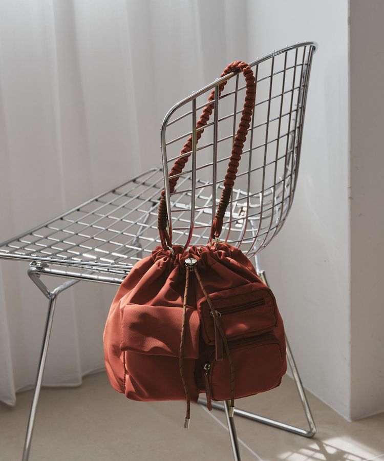 Green Parks「【10ポケBag】収納アドバイザー監修ショルダーバッグ」|ショルダー・メッセンジャー|Red
