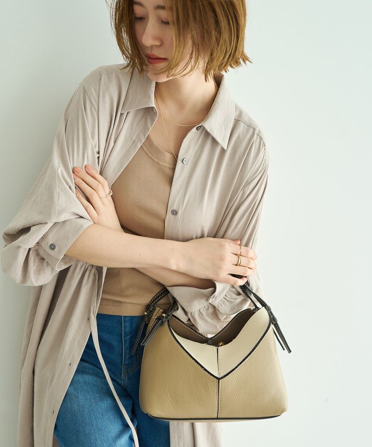 YECCA VECCA「【AULENTTI】レザーバッグ」|ショルダー・メッセンジャー|Beige