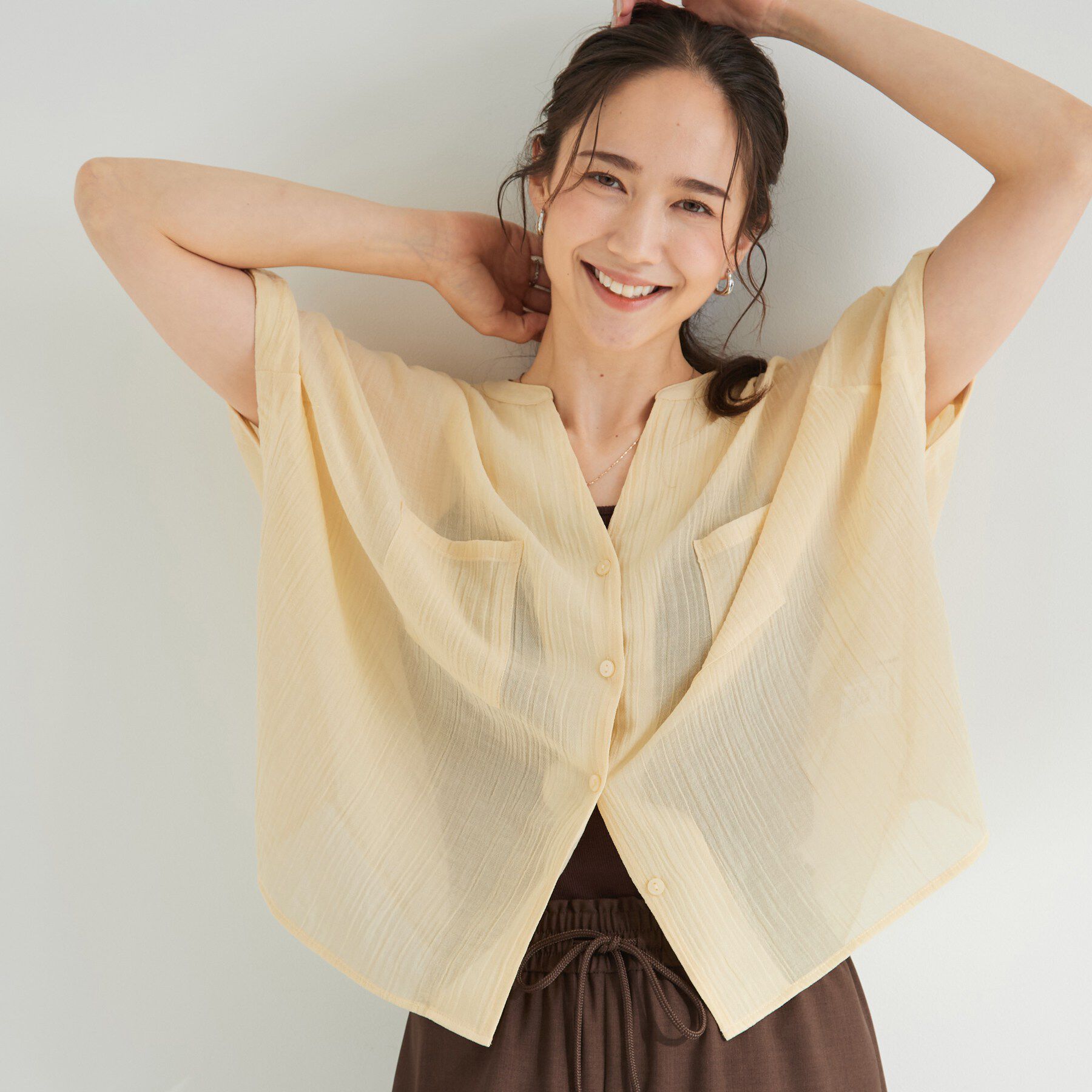 SHOO･LA･RUE「【洗濯機可/選べる6色】程よいシアー感が涼し気 ゆったりワッシャードルマンブラウス」|シャツ・ブラウス|イエロー(031)