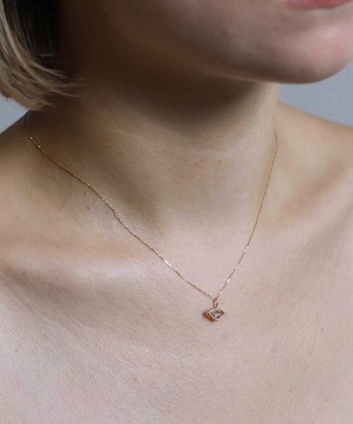  「ダイヤモンド モチーフ カラーストーン  チャーム | K10YG」|その他|