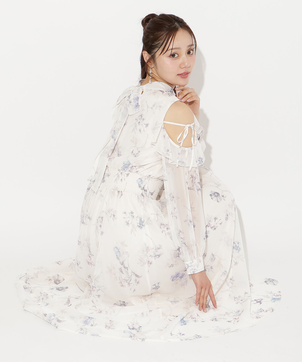 WILLSELECTION「フラワープリントフリルスリーブワンピース」|ワンピース|白系花柄