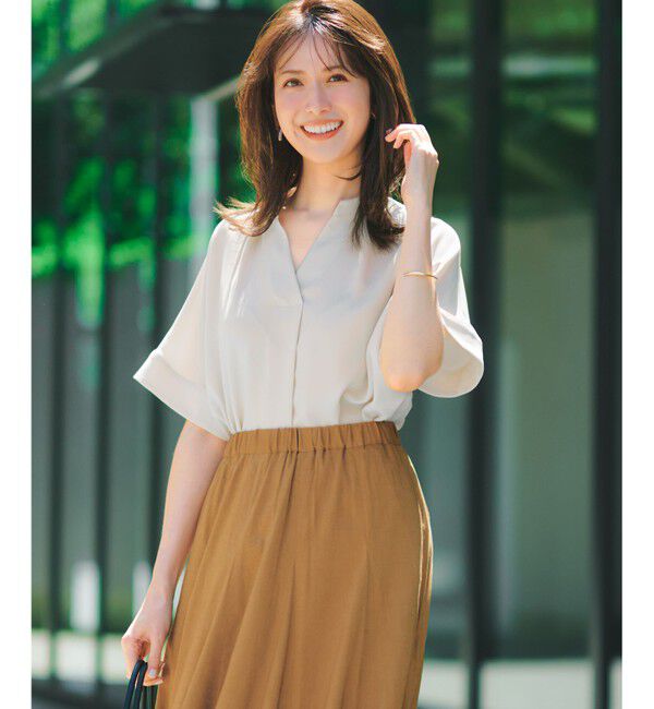 23区「ストレッチジョーゼット キーネック ブラウス」|Tシャツ・カットソー|ベージュ系