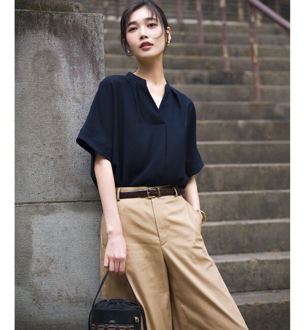 23区「ストレッチジョーゼット キーネック ブラウス」|Tシャツ・カットソー|