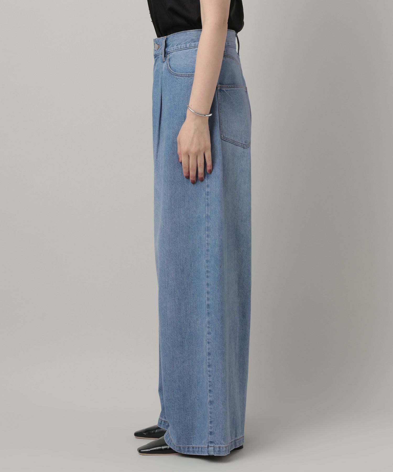 A part by 「【Sサイズ展開】Apbデニムフレアーパンツ」|デニム|