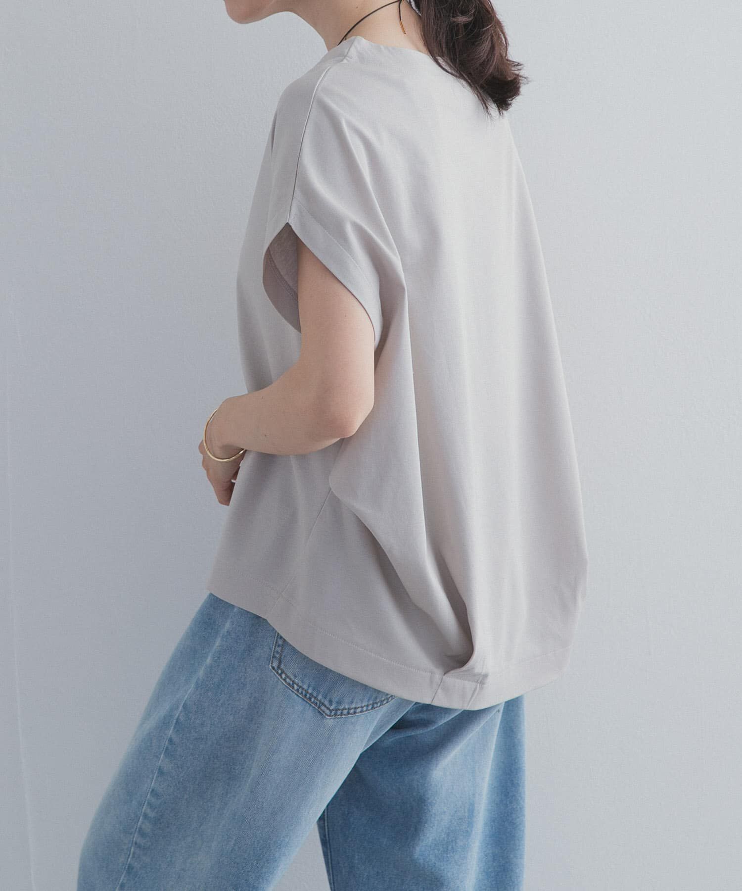 URBAN RESEARCH DOORS「『UR TECH』サマシェアバックタックコクーンプルオーバー」|Tシャツ・カットソー|