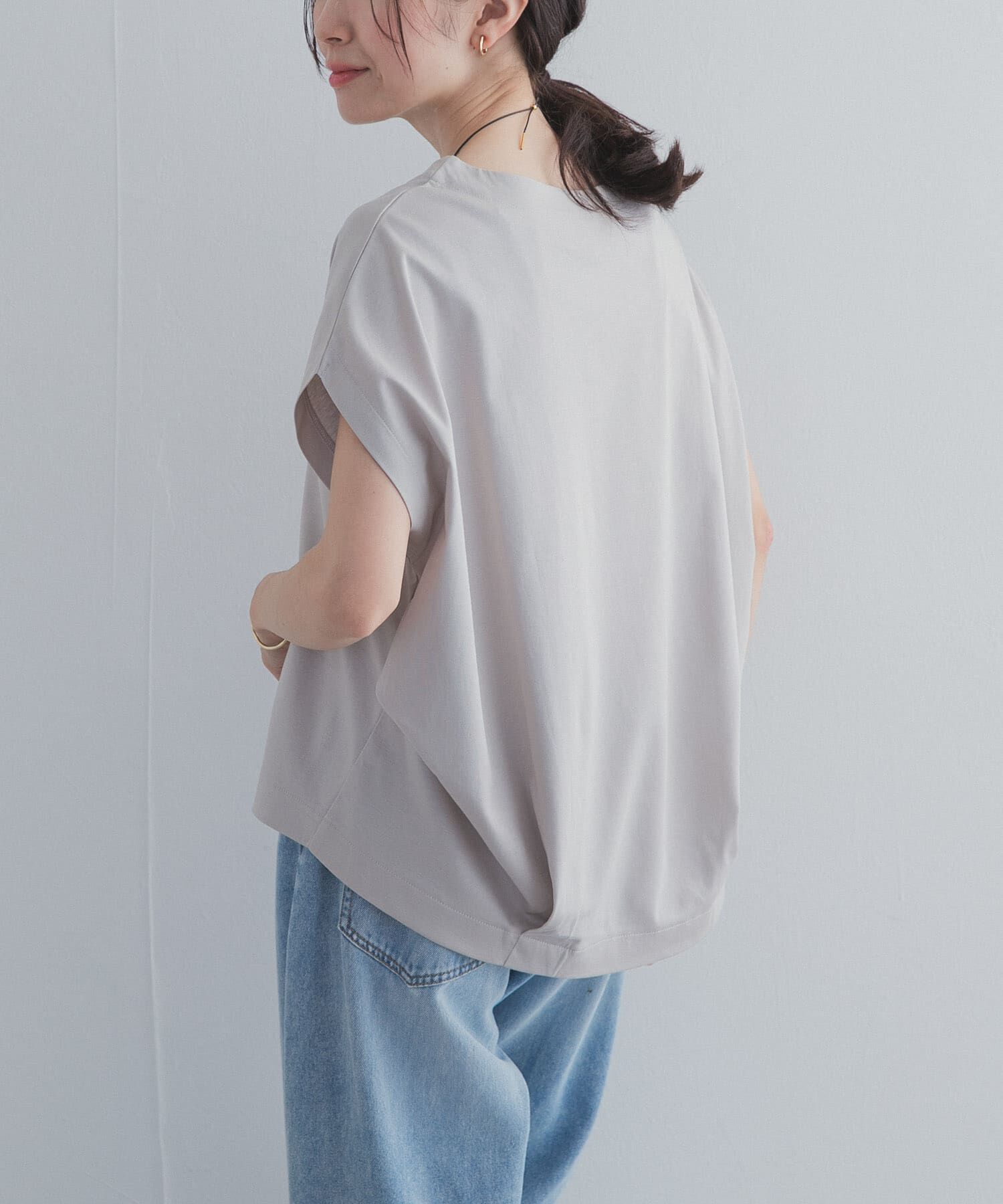 URBAN RESEARCH DOORS「『UR TECH』サマシェアバックタックコクーンプルオーバー」|Tシャツ・カットソー|