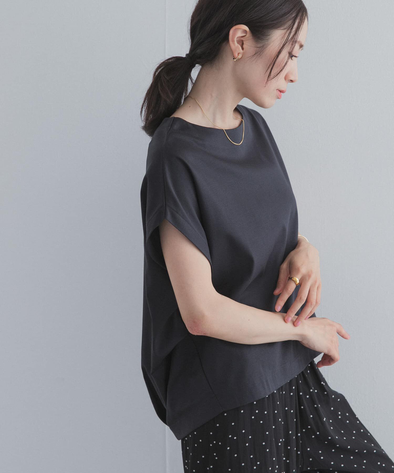 URBAN RESEARCH DOORS「『UR TECH』サマシェアバックタックコクーンプルオーバー」|Tシャツ・カットソー|